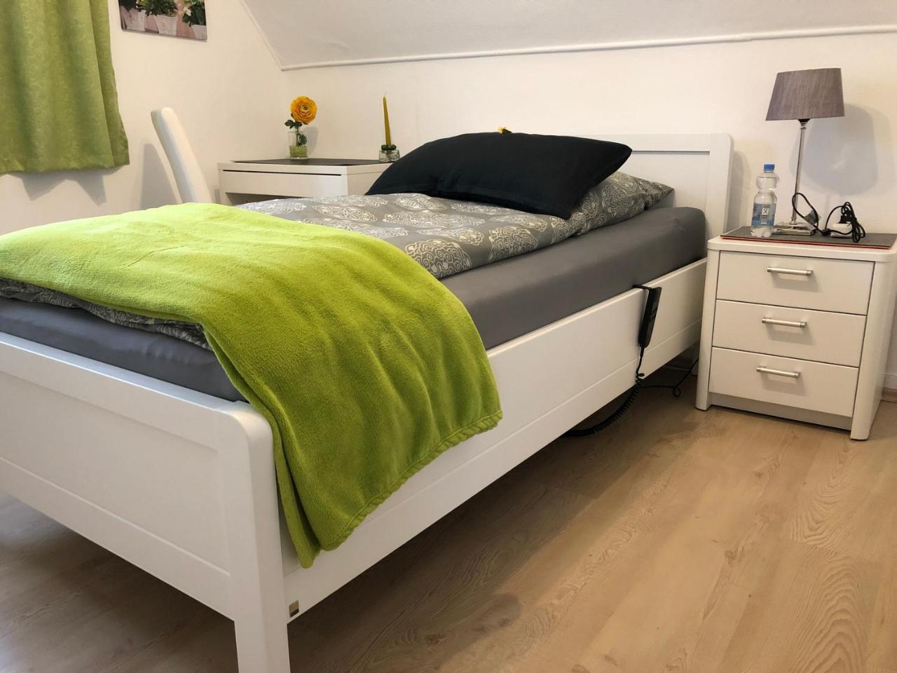 Messezimmer 4U Düsseldorf Buitenkant foto
