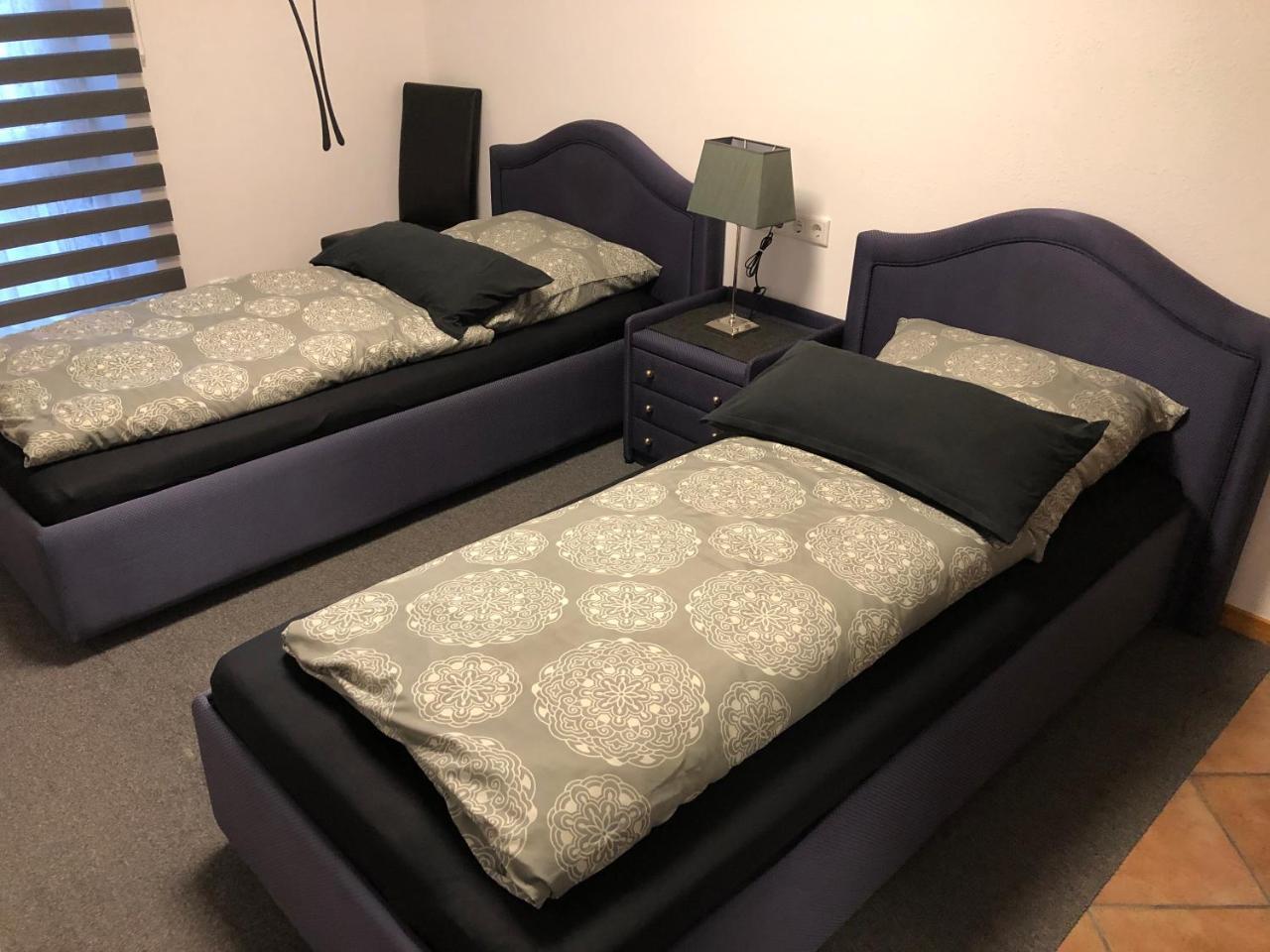 Messezimmer 4U Düsseldorf Buitenkant foto